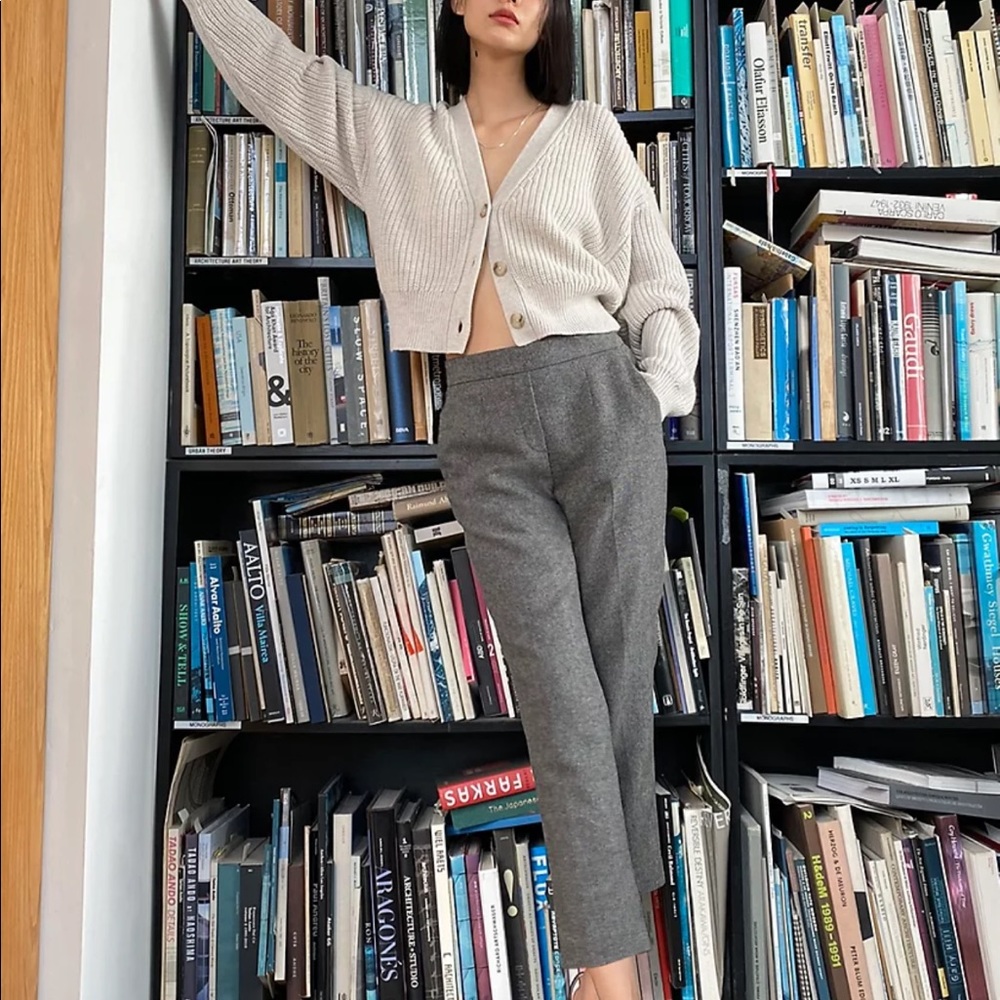 Aritzia Babaton conan pant in dark grey